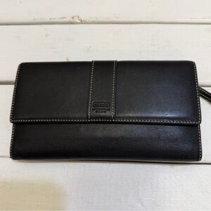 Vintage COACH Hamptons Large Black Trifold LEATHER Checkbook Wallet